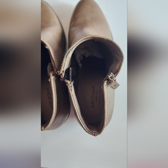 Arizona Jean Company Brown Ankle Booties with Side Zipper - Picture 6 of 8